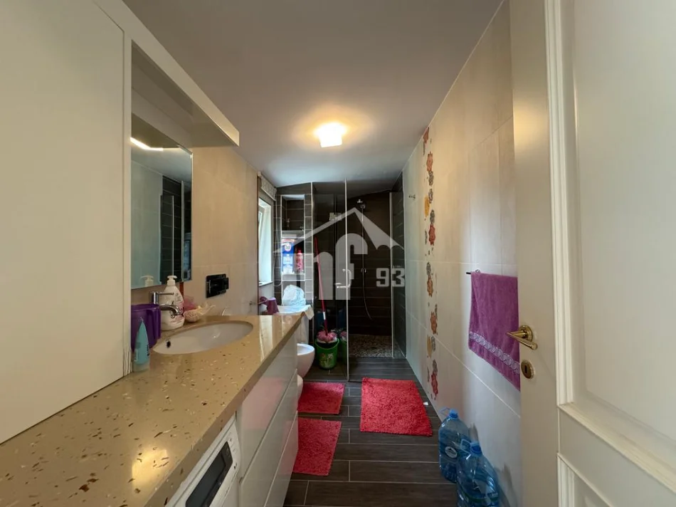 Tirane, shitet apartament duplex 2+1 , 120 m² 280.000 € (TEK LIQENI I THATË)