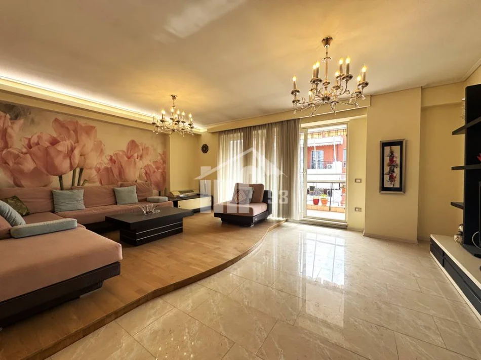 Tirane, shitet apartament 3+1 Kati 8, 182 m² 495.000 € (PRANË KOMPLEKSIT “DELIJORGJI”)