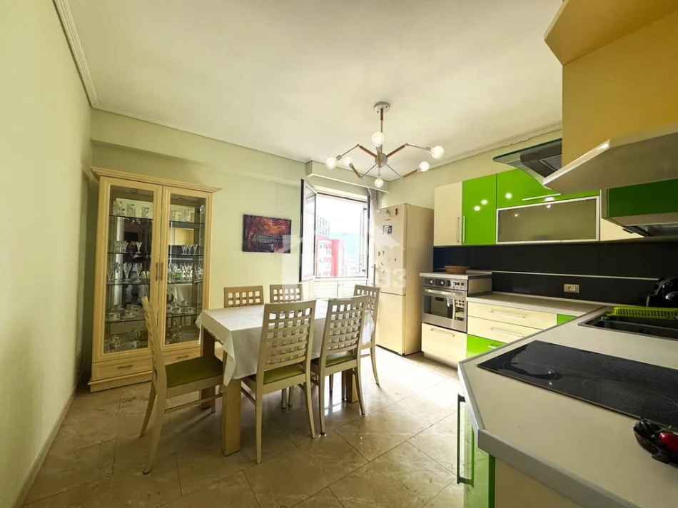 Tirane, shitet apartament 3+1 Kati 8, 182 m² 495.000 € (PRANË KOMPLEKSIT “DELIJORGJI”)