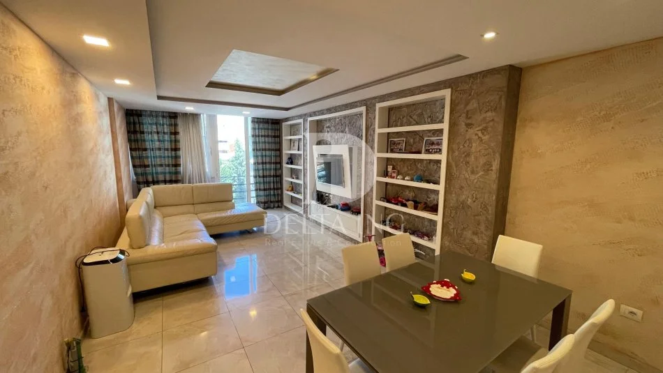 Tirane, shitet apartament 2+1+Aneks+Ballkon Kati 3, 116 m² 240.000 € (Liqeni i thate)