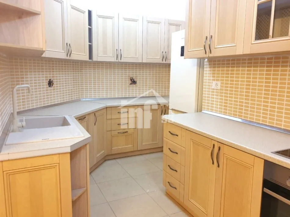 Tirane, shitet apartament 3+1 Kati 2, 211 m² 350.000 € (PRANË PARKUT TË LIQENIT)