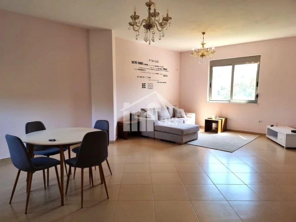 Tirane, shitet apartament 3+1 Kati 2, 211 m² 350.000 € (PRANË PARKUT TË LIQENIT)