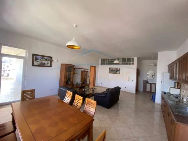 Durres, jepet me qera apartament 3+1+BLK Kati 9, 135 m² 500 Euro (Bashkia)