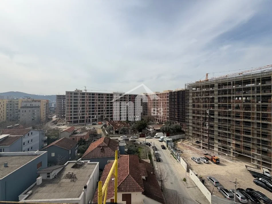 Tirane, shitet apartament 2+1 Kati 7, 103 m² 247.000 € (MBRAPA GLOBE, RRUGA E KAVAJËS)