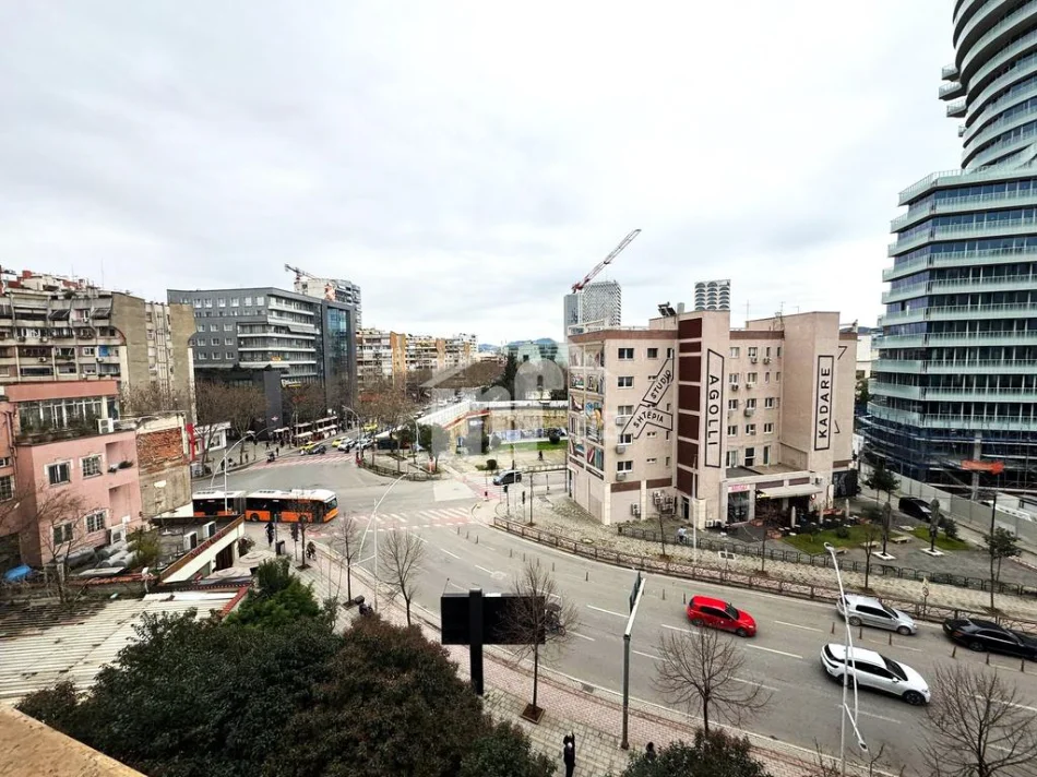 Tirane, shitet apartament 2+1 Kati 5, 123 m² 406.000 € (50 M NGA SHESHI “SKËNDERBEJ”, NË QENDËR)
