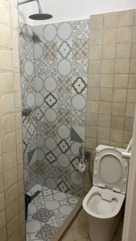 Durres, shitet apartament 3+1+Ballkon Kati 6, 151 m² 163.000 € (PAVARESIA)