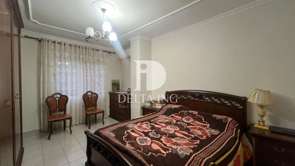 Tirane, shitet 3+1 Kati 4, 144 m² 289.000 € (Komuna Parisit)