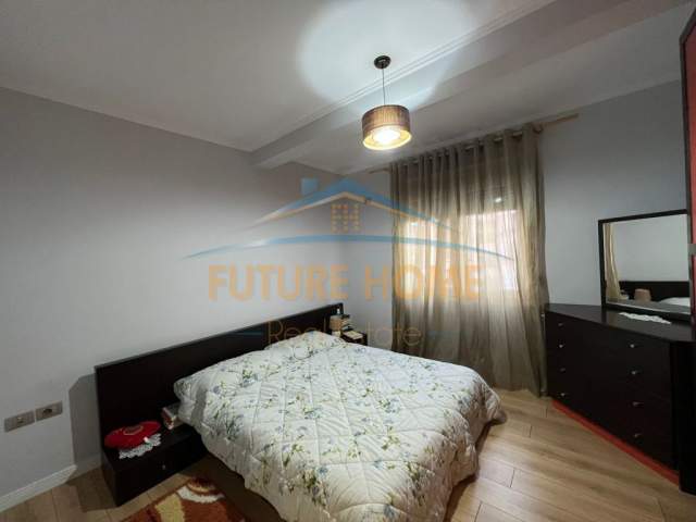 Shqiperi, jepet me qera apartament 2+1+BLK Kati 3, 86 m² 650 Euro (Rruga Sulejman Delvina)