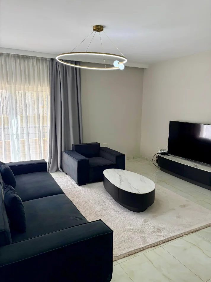 Tirane, jepet me qera apartament 2+1+Ballkon Kati 2, 135 m² 1.000 € (Rruga Panorama e Liqenit, Liqeni Farkës)