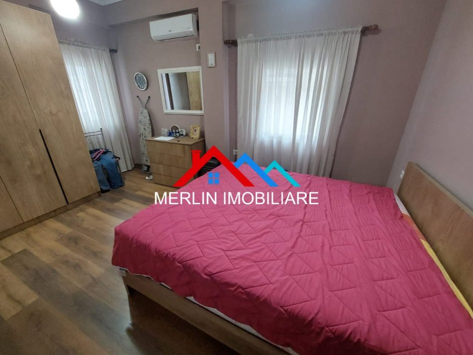 Tirane, jepet me qera Vile Kati 3, 210 m² 1.200 € (SHKOLLA E BALETIT)