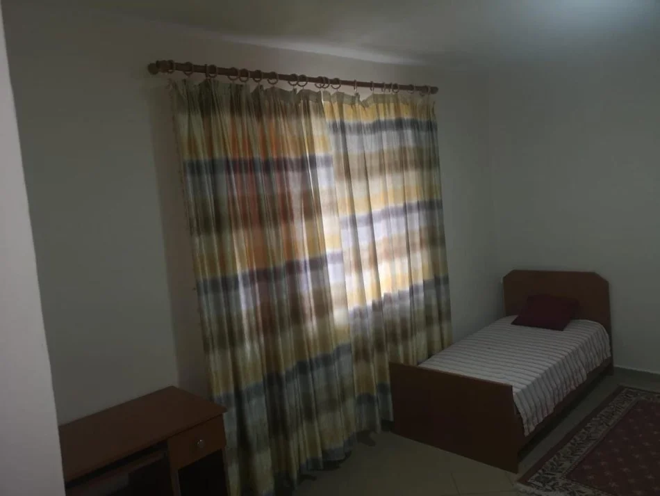 Tirane, shitet apartament 3+1 Kati 3, 93 m² 150.000 € (Rruga Babe Rexha)