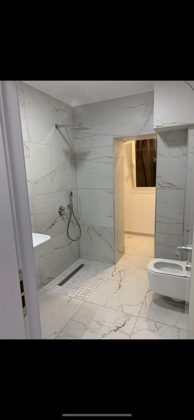 Tirane, jepet me qera apartament 2+1 Kati 2, 70 m² 350 Euro (Rruga Bardhyl)