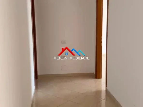 Tirane, jepet me qera zyre Kati 2, 128 m² 500 € (RRUGA MUSA AGOLLI,SIRI KODRA)