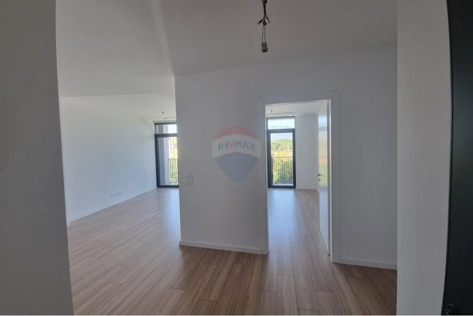 Tirane, jepet me qera zyre Kati -1, 92 m² 1.500 € (Liqeni i Tiranes Lake View)