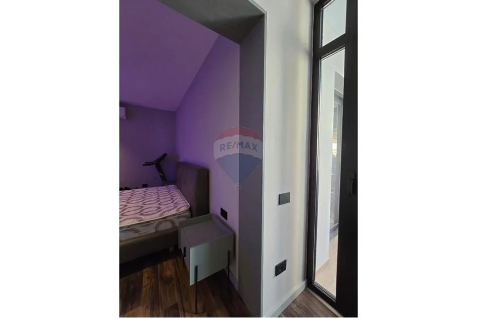 Tirane, shitet apartament 2+1 Kati 5, 121 m² 290.000 € (Rruga e Kavajes)