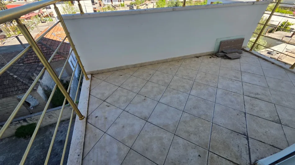 Vlore, shitet apartament 2+1 Kati 3, 120 m² 155.000 € (Rruga Sazani, Vlore)