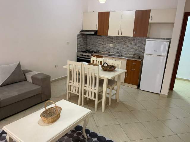 Tirane, jepet me qera apartament 2+1+BLK Kati 3, 100 m² 400 Euro (rrapo hekali)