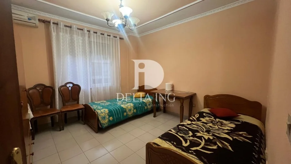 Tirane, shitet 3+1 Kati 4, 144 m² 289.000 € (Komuna Parisit)