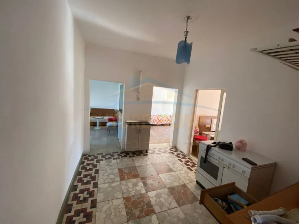 Durres, shitet apartament 2+1 Kati 2, 95 m² 75.000 € (Shkozet, Durrës)