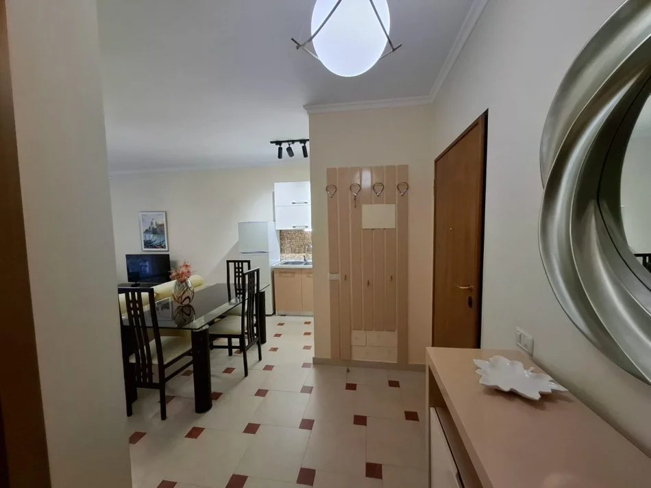 Tirane, jepet me qera apartament 1+1+Ballkon Kati 3, 71 m² 650 € (Kopshti Zoologjik)