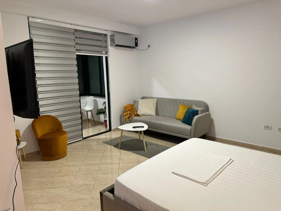 Tirane, jepet me qera apartament 1+1 Kati 1, 37 m² 500€ (Rruga Ali Pashe Gucia, Tirane)