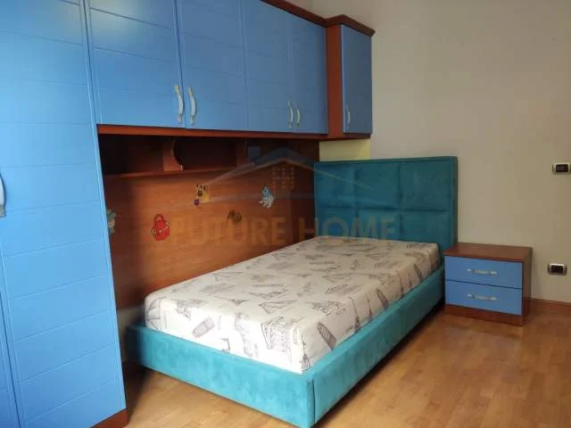 Durres, jepet me qera apartament 3+1+A+BLK Kati 4, 150 m² 500 Euro (Poliklinika)