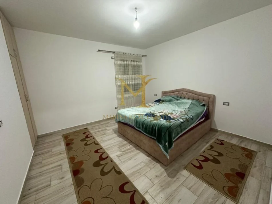 Durres, jepet me qera apartament 1+1+Ballkon Kati 2, 75 m² 350 € (plepa,Plazh,Durres)