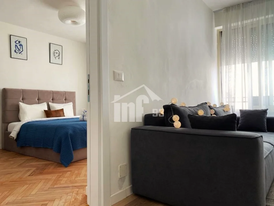 Tirane, jepet me qera apartament 1+1 Kati 4, 63 m² 700 € (TEK “MYSLYM SHYRI”)