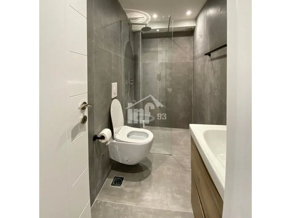 Tirane, jepet me qera apartament 1+1 Kati 4, 63 m² 700 € (TEK “MYSLYM SHYRI”)