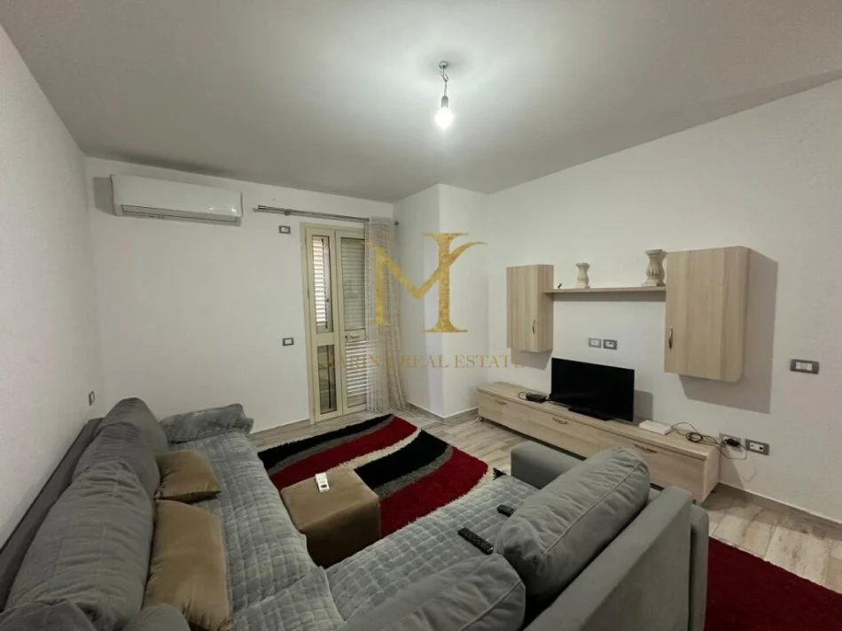 Durres, jepet me qera apartament 1+1+Ballkon Kati 2, 75 m² 350 € (plepa,Plazh,Durres)