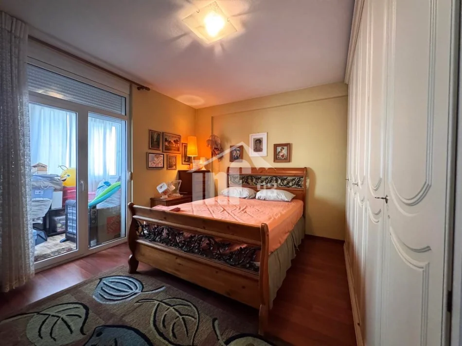 Tirane, shitet apartament 2+1 Kati 5, 144 m² 288.000 € (PRANË KOMPLEKSIT “KODRA E DIELLIT”)