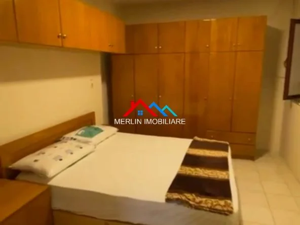 Tirane, jepet me qera apartament 2+1 Kati 1, 84 m² 570 € (BULEVARDI ZOGU I PARE)