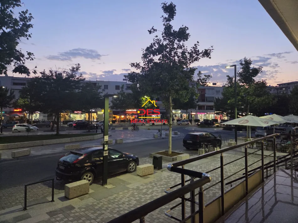 Vlore, shitet ambjent biznesi Kati 0, 65 m² 270.000 € (Rruga Sulejman Delvina)