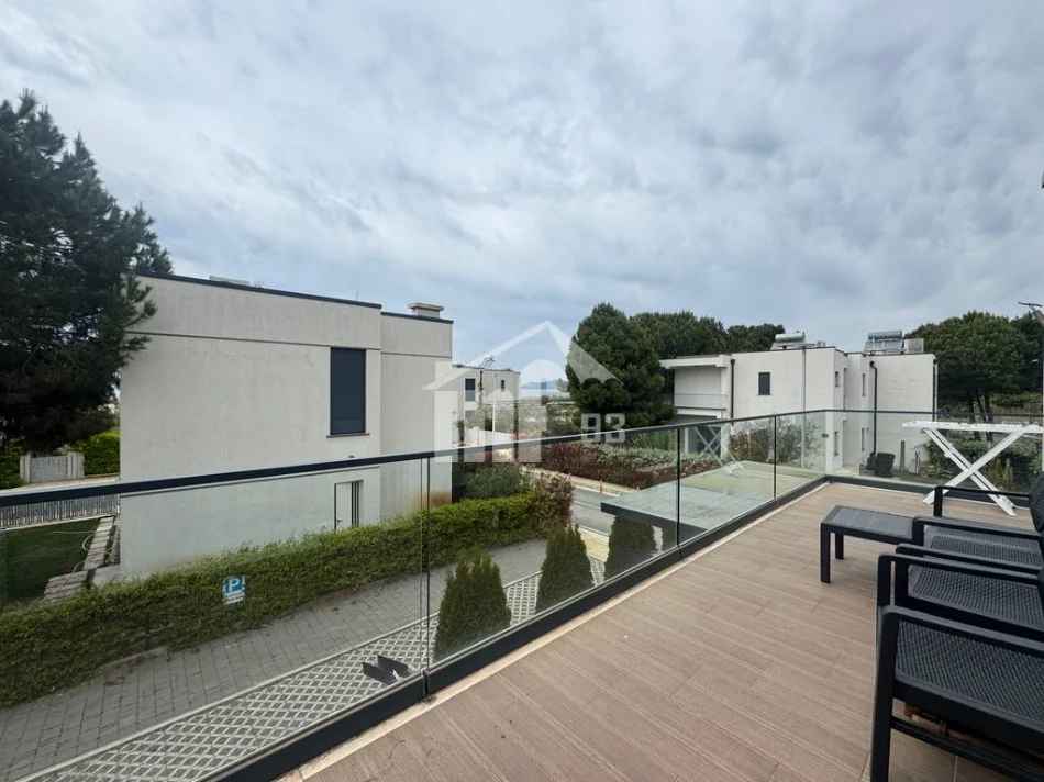 Durres, shitet Vile 2 Katshe , 141 m² 649.000 € ('VALA MAR' REZIDENCE, GJIRI I LALZIT)