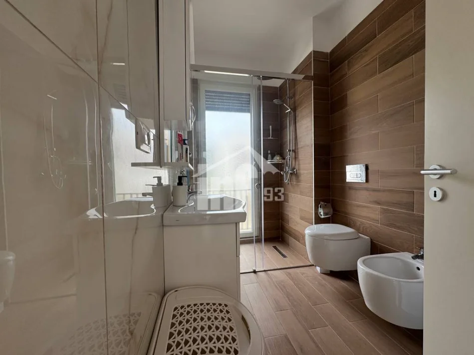 Durres, shitet Vile 2 Katshe , 141 m² 649.000 € ('VALA MAR' REZIDENCE, GJIRI I LALZIT)