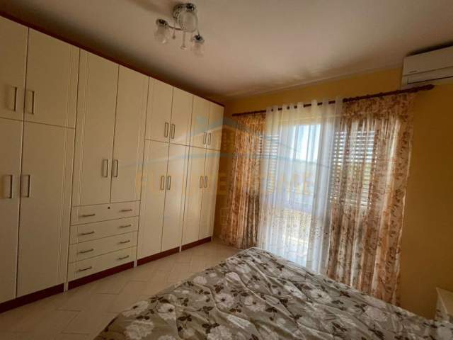 Durres, shitet hotel Kati 0, 600 m² 770.000 Euro (qerret)