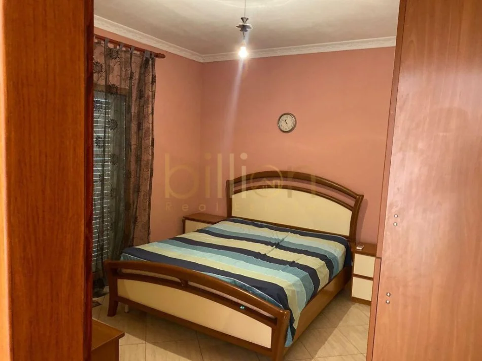 Tirane, jepet me qera apartament 2+1+Ballkon Kati 2, 120 m² 500 € (rruga hajredin kumbaro, Tirana, Albania)