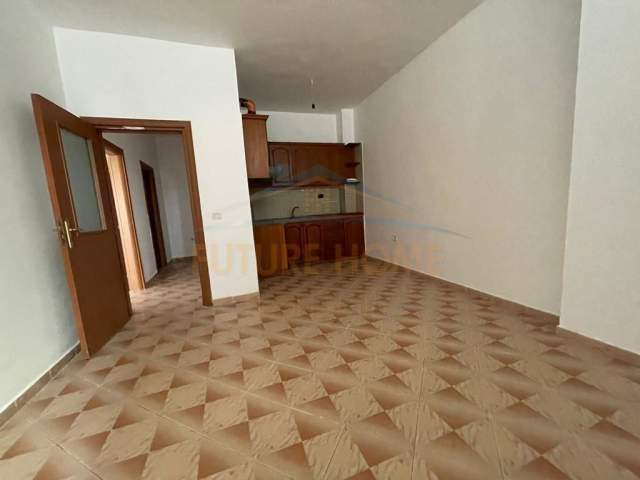 Durres, shitet apartament 2+1+BLK Kati 2, 68 m² 47.000 Euro (Shkembi i Kavajes)