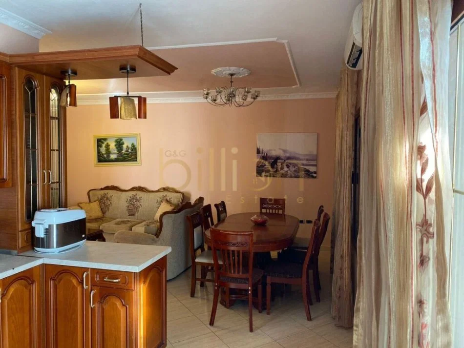 Tirane, jepet me qera apartament 2+1+Ballkon Kati 2, 120 m² 500 € (rruga hajredin kumbaro, Tirana, Albania)