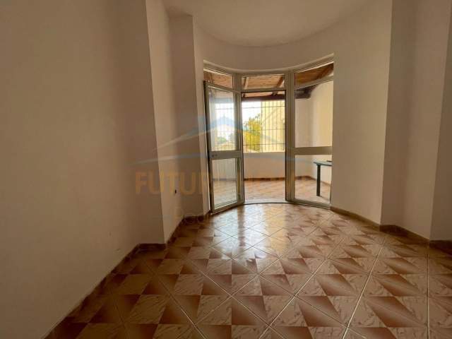 Durres, shitet apartament 2+1+BLK Kati 2, 68 m² 47.000 Euro (Shkembi i Kavajes)