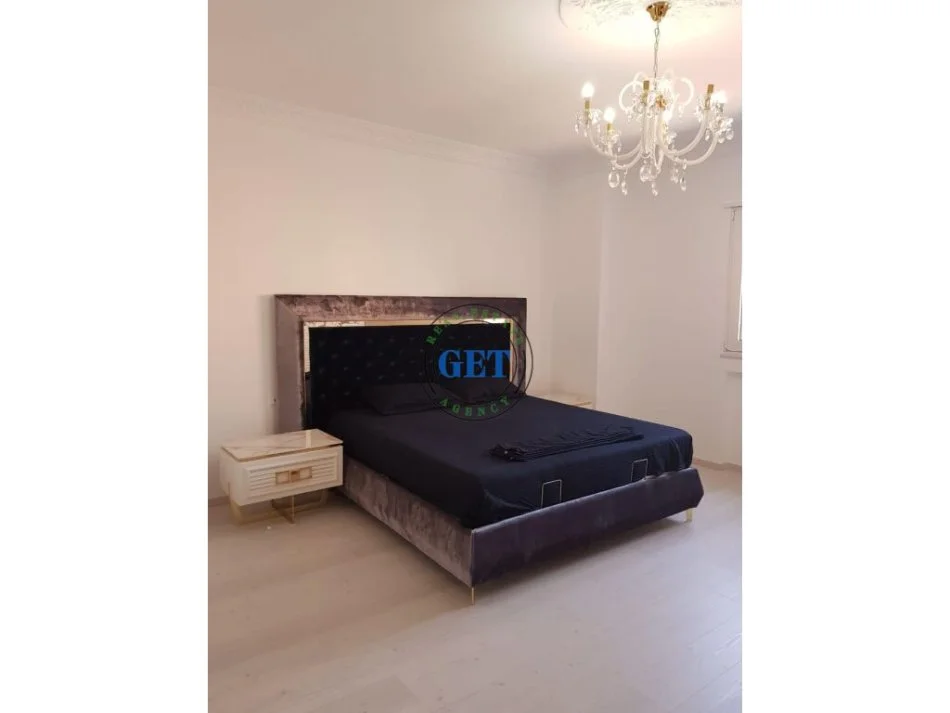 Durres, shes apartament 3+1 Kati 1, 161 m² 210.000 € (Qender, Durres)