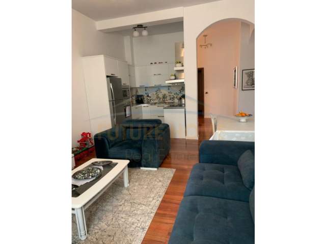 Durres, shitet apartament 2+1 125 m² 115.000 Euro (Gjykata, Durrës)