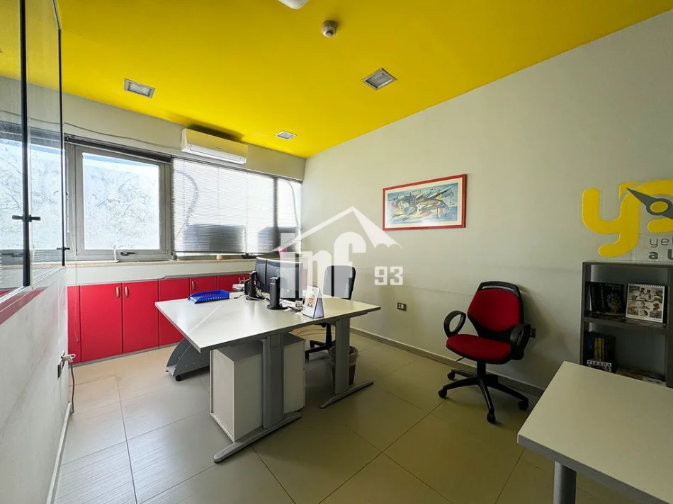 Tirane, jepet me qera zyre Kati 2, 916 m² 18.000 € (RRUGA E “KAVAJËS”)