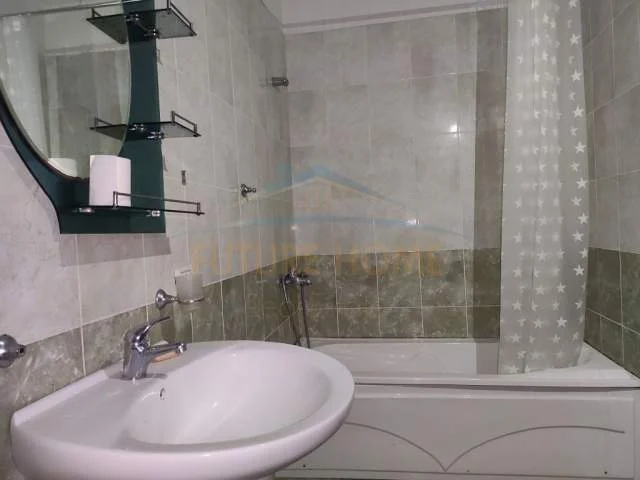 Durres, jepet me qera apartament 2+1+BLK Kati 5, 106 m² 400 Euro (Vollga)