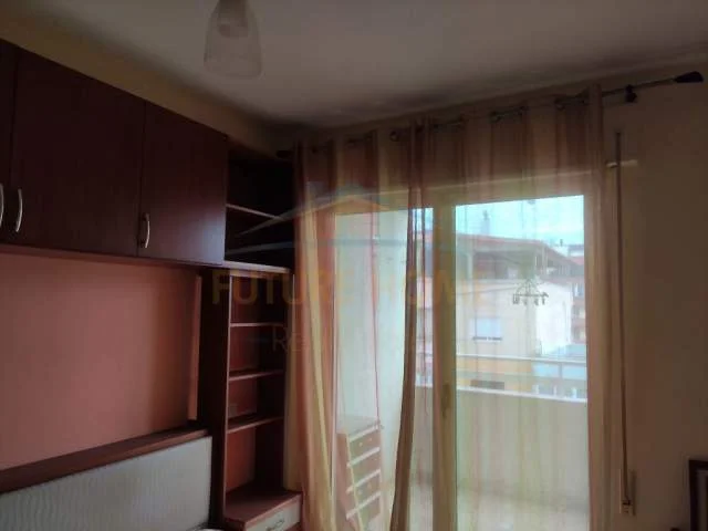 Durres, jepet me qera apartament 2+1+BLK Kati 5, 106 m² 400 Euro (Vollga)
