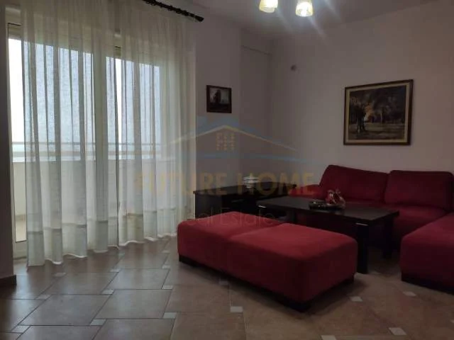Durres, jepet me qera apartament 2+1+BLK Kati 5, 106 m² 400 Euro (Vollga)