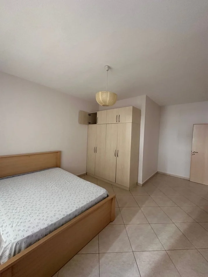 Tirane, shitet apartament 1+1 Kati 1, 60 m² (Kopshti Zologjik)