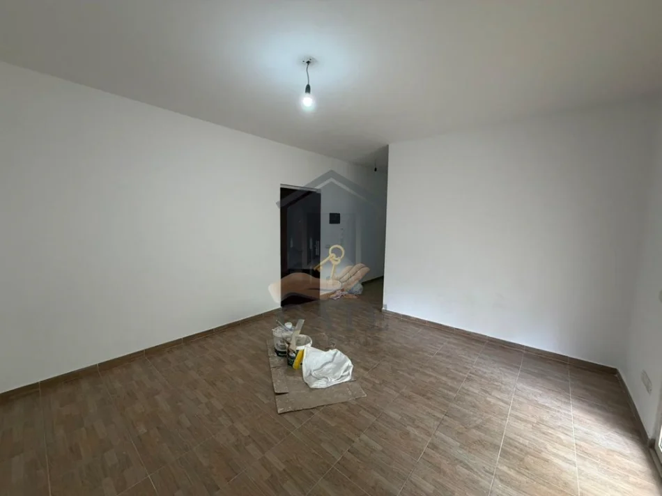 Durres, shitet apartament 2+1 Kati 5, 116 m² 137.000 € (Ish Rajoni)