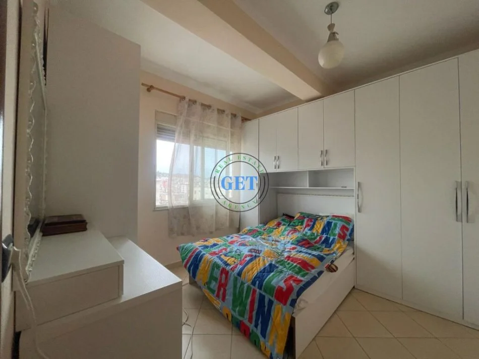 Shitet, Apartament 1+1, prane Kazazit, Durres