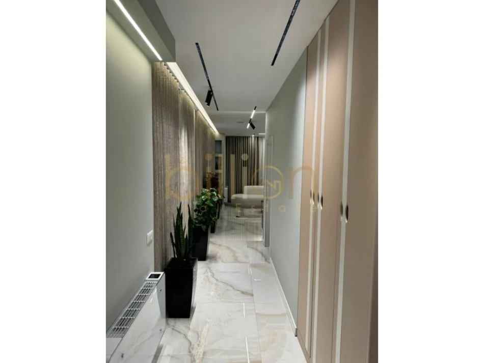 Tirane, shitet apartament 2+1 Kati 4, 210 m² 299.000 € (BULEVARDI I RI, Tirana, Albania)